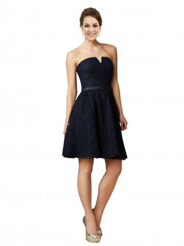 Bleu marine foncé Trapèze Col V Dentelle Courte Robes demoiselle d'honneur / Robes de cocktail Prix Réduit