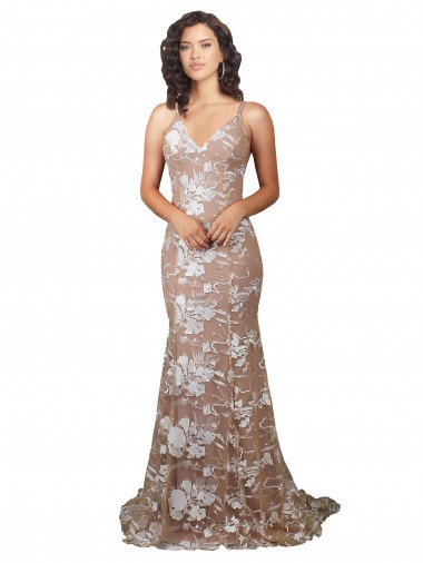 Champagne Sirène Col V Balayage train Dentelle Robes de mariée Prix Réduit