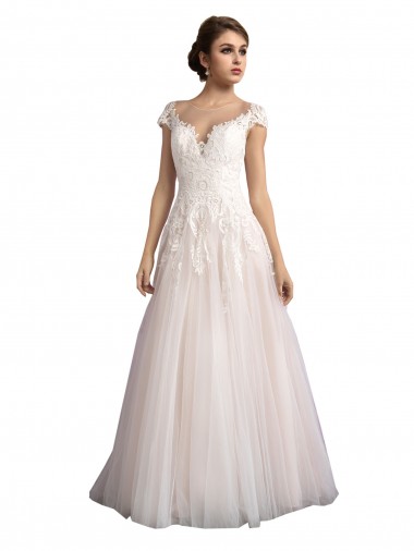 Ivoire & Champagne Trapèze Illusion Traîne cathédrale Tulle Dentelle Plage Robes de mariée Prix Réduit